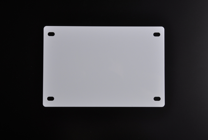 PVC標(biāo)牌80*120mm四孔，可打印標(biāo)牌